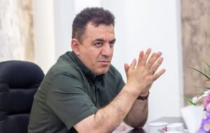 رسانهها در کنار نقد منصفانه پیگیر مطالبات ملی باشند رسانهها در کنار نقد منصفانه پیگیر مطالبات ملی باشند
