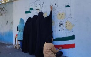 یاد شهدای دانش‌آموز در قاب نقاشی نوجوانان هنرمند تبریز